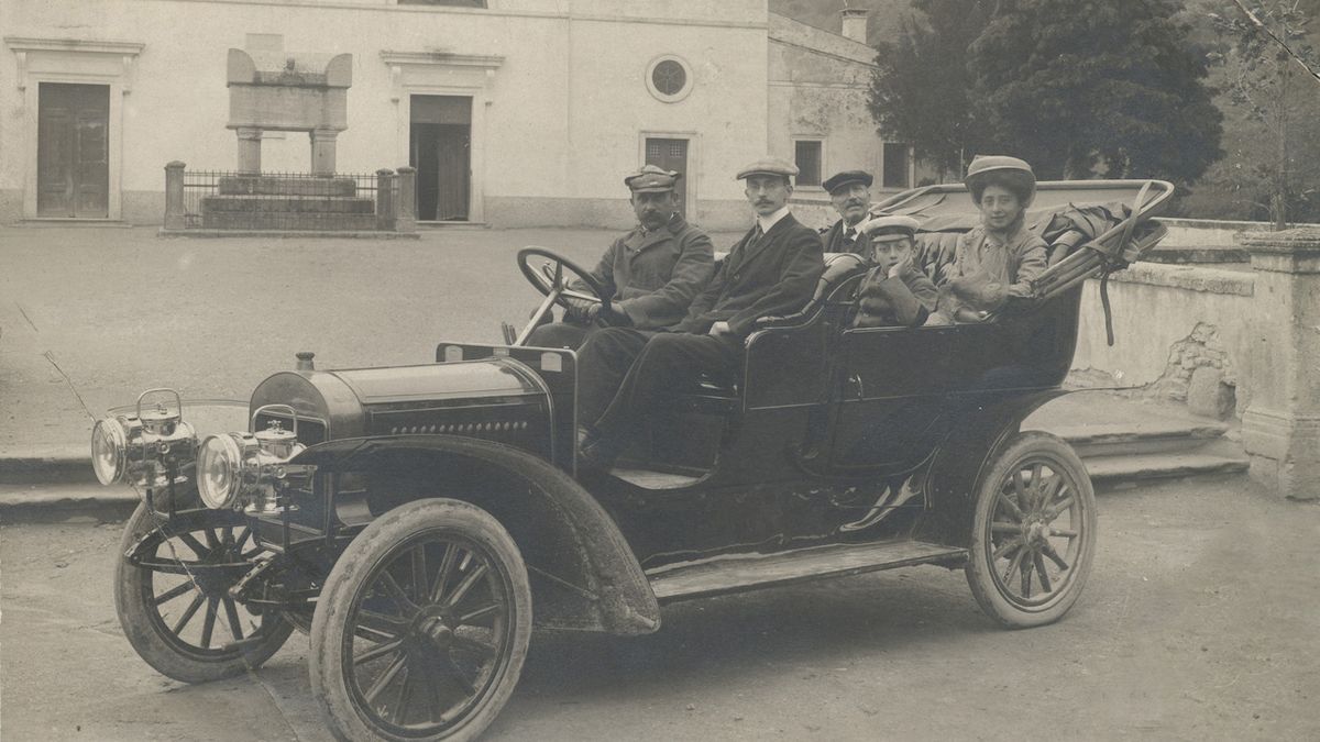 Jak Laurin & Klement školil první české řidiče
